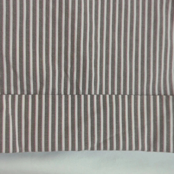 Abercrombie & Fitch Cuffed Bermuda Shorts, Color Cream/Brown/Pink, Size 4 - Picture 7 of 14